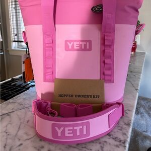 YETI Hopper M15 Soft Cooler Tote – POW Pink (RARE) NWT